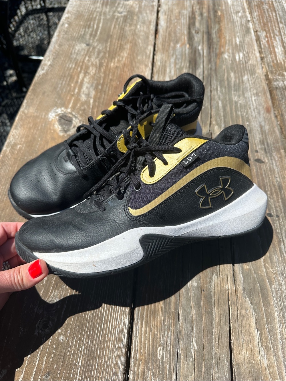 Under Armour Black and Gold Low-Top Athletic Sneakers Basketball